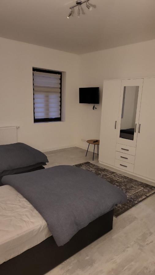 Place to sleep - Kassel: Direkt an der Uni Buitenkant foto